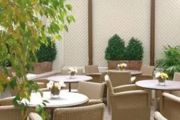 Western Premier Trocadero La Tour 4*